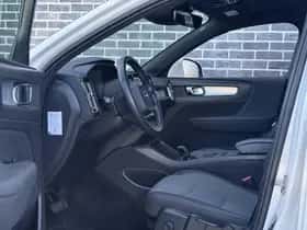 Volvo XC40 thumbnail 11