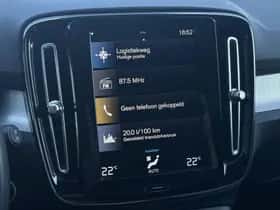 Volvo XC40 thumbnail 18