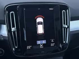 Volvo XC40 thumbnail 24