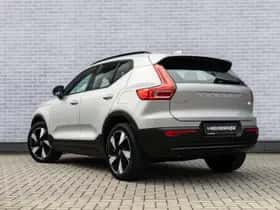 Volvo XC40 (2024) thumbnail 2