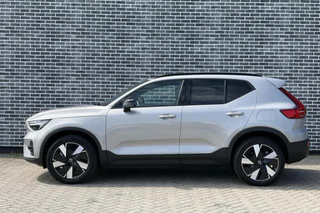 Volvo XC40 (2024) thumbnail 5