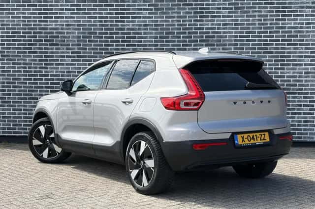 Volvo XC40 (2024) thumbnail 6