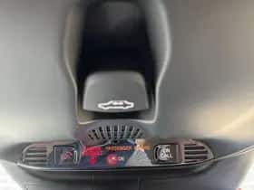 Volvo XC40 thumbnail 25