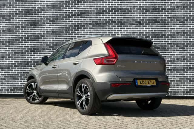 Volvo XC40 (2022) thumbnail 6