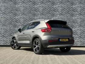 Volvo XC40 thumbnail 6