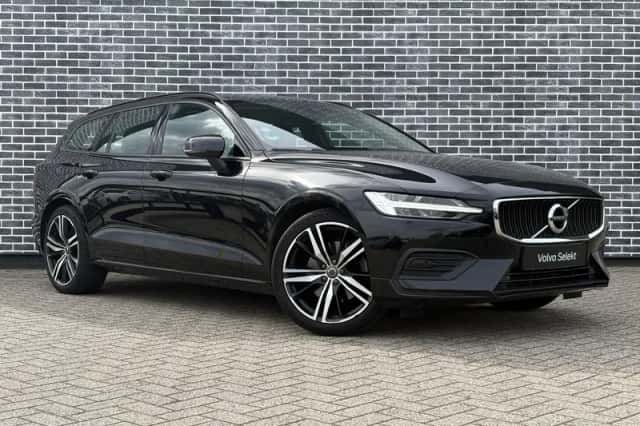 Volvo V60 (2022) thumbnail 4