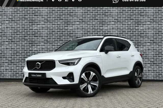 Volvo XC40 (2022) thumbnail 1