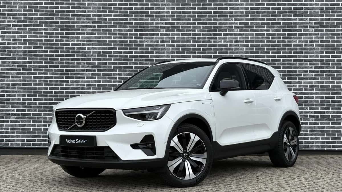 Volvo XC40 — foto 1