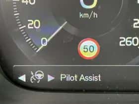 Volvo XC40 thumbnail 18