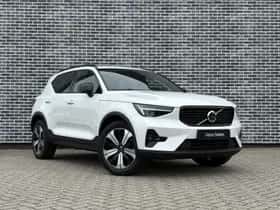 Volvo XC40 thumbnail 3