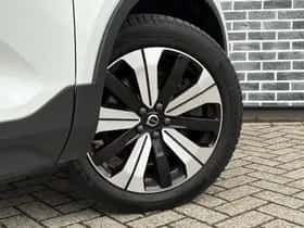 Volvo XC40 thumbnail 6