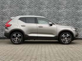 Volvo XC40 thumbnail 5