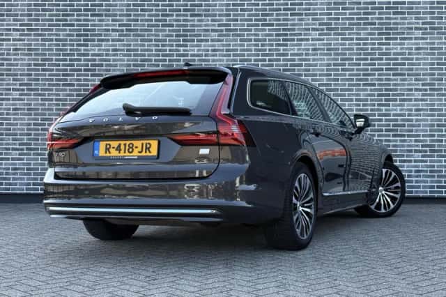 Volvo V90 (2022) thumbnail 6