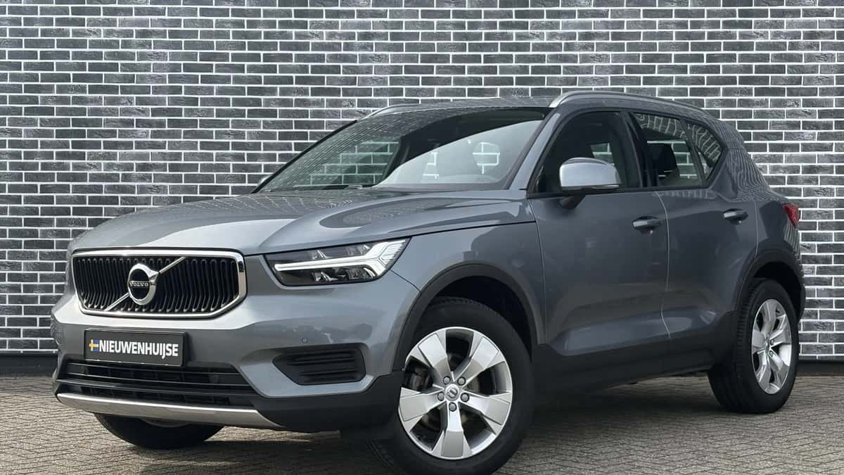 Volvo XC40 — foto 1
