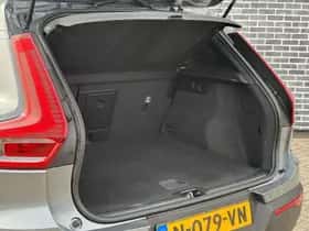 Volvo XC40 thumbnail 11