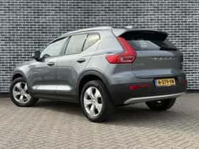 Volvo XC40 thumbnail 5