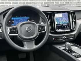 Volvo XC60 thumbnail 2