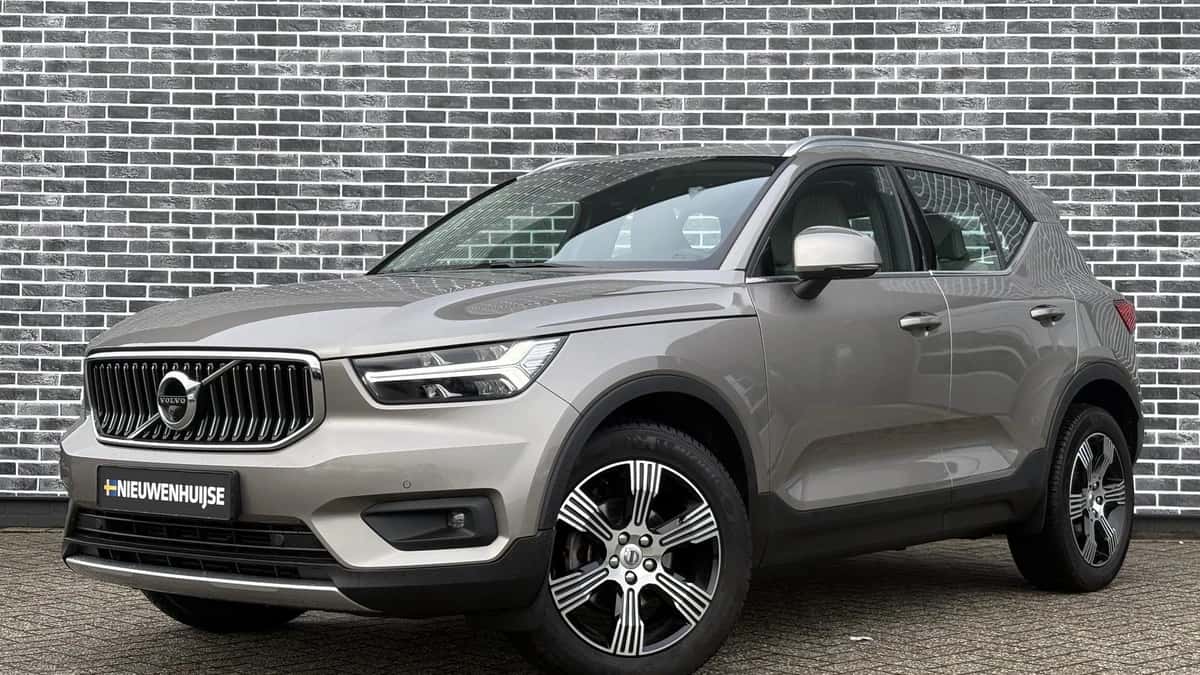 Volvo XC40 — foto 1