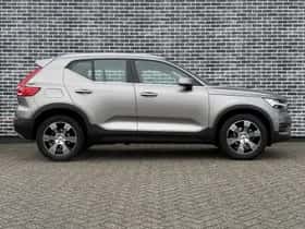 Volvo XC40 thumbnail 6