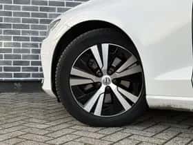 Volvo V60 thumbnail 8
