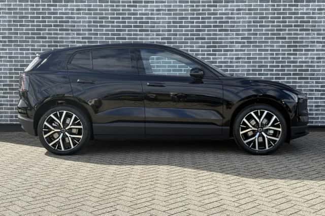 Volvo EX30 (2026) thumbnail 6