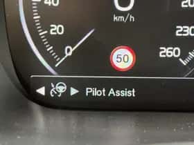 Volvo XC90 (2021) thumbnail 19