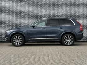 Volvo XC90 (2021) thumbnail 3