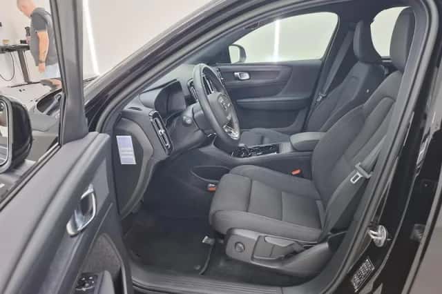 Volvo XC40 (2022) thumbnail 4
