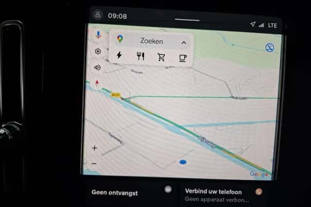 Volvo XC40 (2022) thumbnail 5