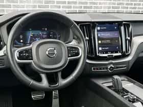 Volvo XC60 thumbnail 2
