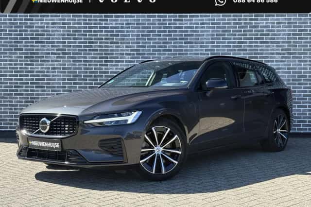 Volvo V60 (2024) thumbnail 1