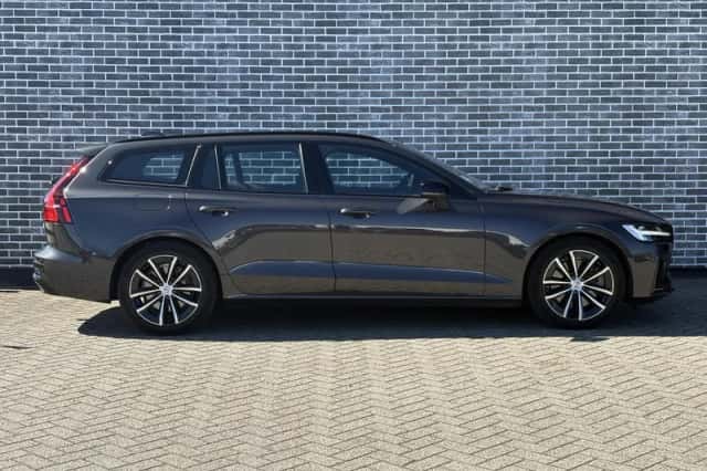Volvo V60 (2024) thumbnail 6