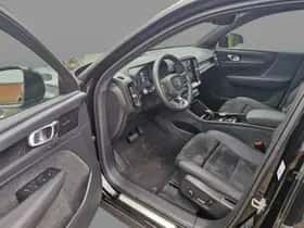 Volvo XC40 thumbnail 3