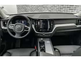 Volvo XC60 thumbnail 3