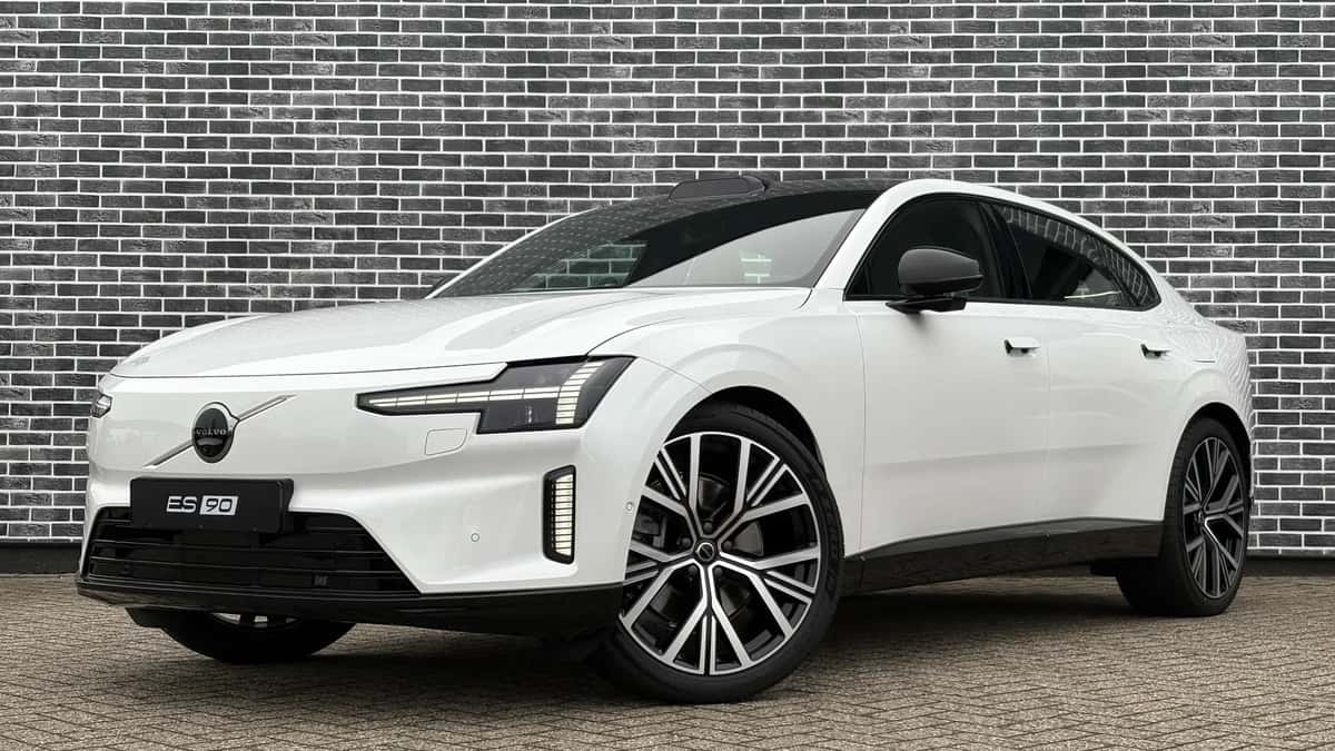 Volvo ES90 — foto 1