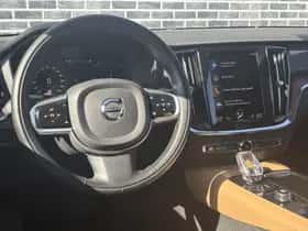 Volvo V60 thumbnail 2