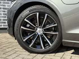 Volvo V60 thumbnail 8