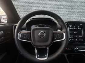 Volvo XC40 thumbnail 12