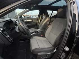 Volvo XC40 thumbnail 9