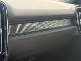Volvo XC40 thumbnail 22