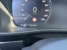 Volvo XC40 thumbnail 25