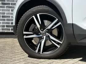 Volvo XC40 thumbnail 8