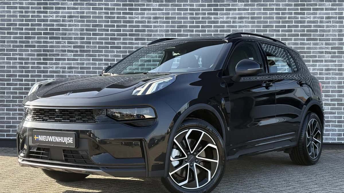 Lynk & Co 01 — foto 1