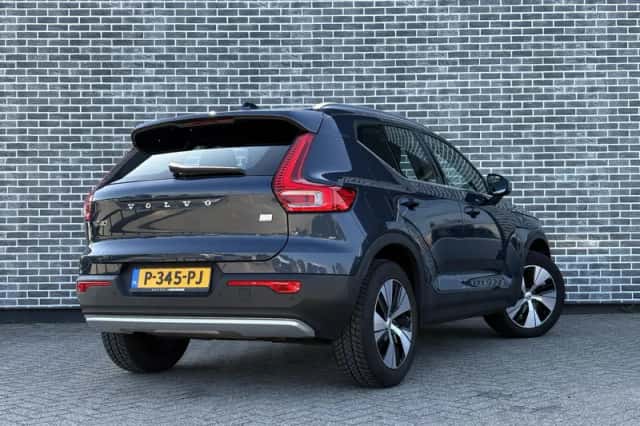 Volvo XC40 (2022) thumbnail 6
