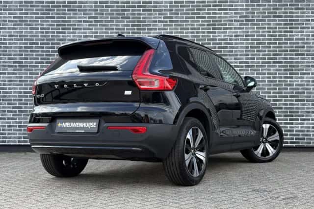 Volvo XC40 (2022) thumbnail 6
