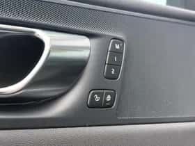 Volvo XC60 thumbnail 15