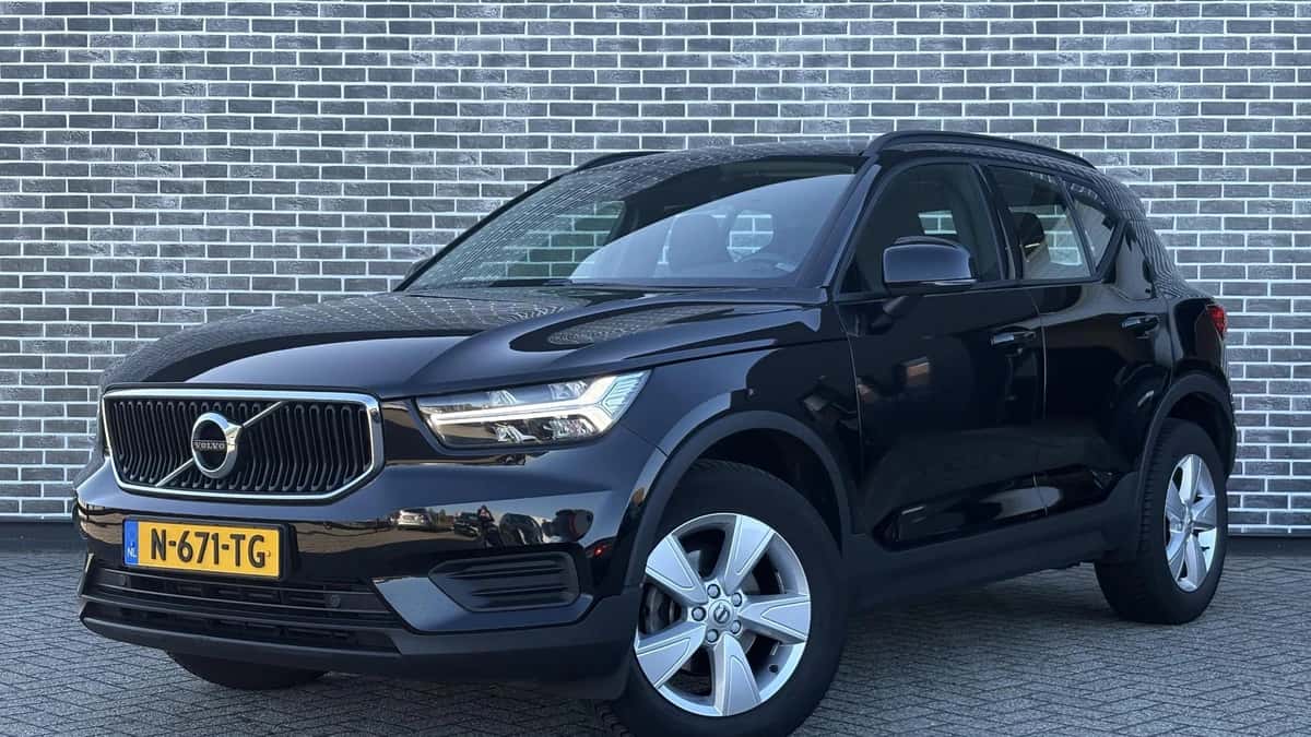 Volvo XC40 — foto 1