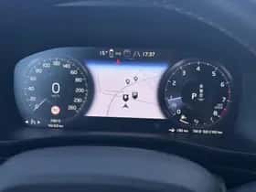 Volvo XC40 thumbnail 15