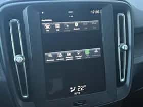 Volvo XC40 thumbnail 18