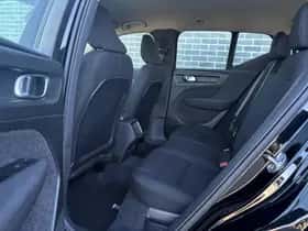 Volvo XC40 thumbnail 10